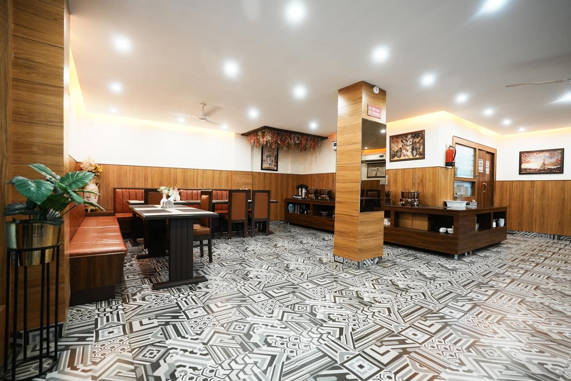 Hotel The 7 Seas Rishīkesh Dış mekan fotoğraf