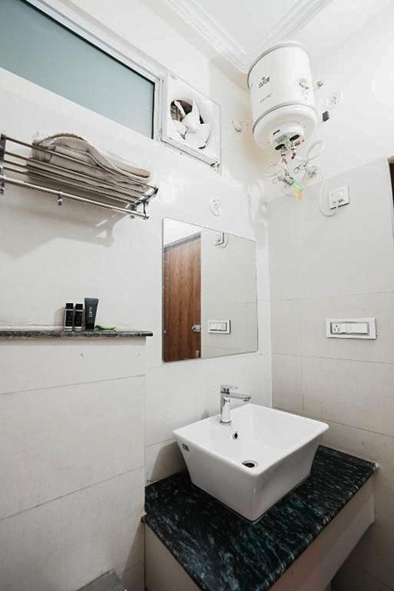 Hotel The 7 Seas Rishīkesh Dış mekan fotoğraf